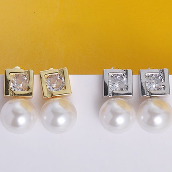 Orecchini pendenti con perle Designer Donna Orecchini con diamanti Chic Charm Stud Placcato oro 18 carati Luxury Jewerl Copricapo in argento 925