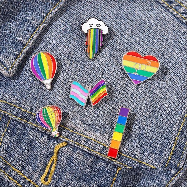 Pins Broschen Regenbogenfarben Emaille Niedliche Cartoon-Pins Herzförmige Luftballon-Banner Metallabzeichen Tasche Kleidung Pin-Up-Schmuck Geschenk Dhzdm