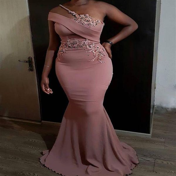 Rose Rosa Meerjungfrau Lange Brautjungfernkleider 2022 One-Shoulder-Spitze Perlen Afrikanisch Nigerianisch Arabisch Aso Ebi Junior Trauzeugin Weddi265D