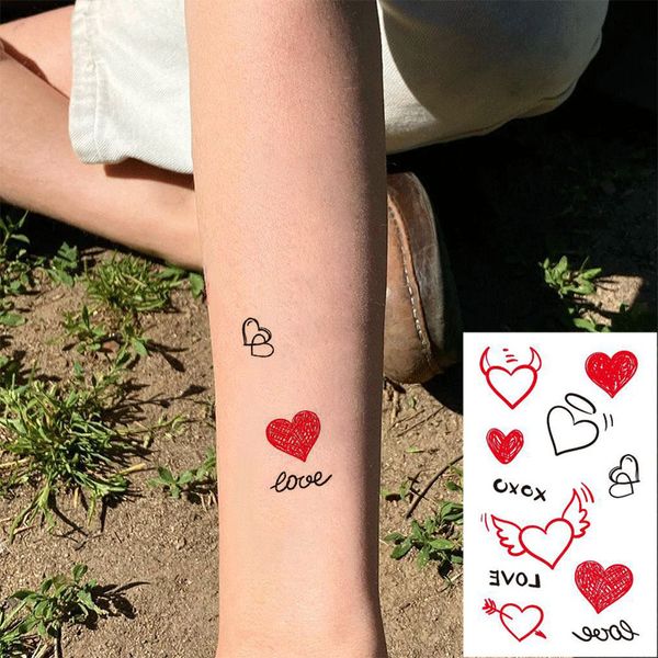 Su geçirmez geçici dövme çıkartması çift kırmızı kalp kanat 'aşk' sanat dövmesi watertransfer erkek kadınlar için sahte flash dövme