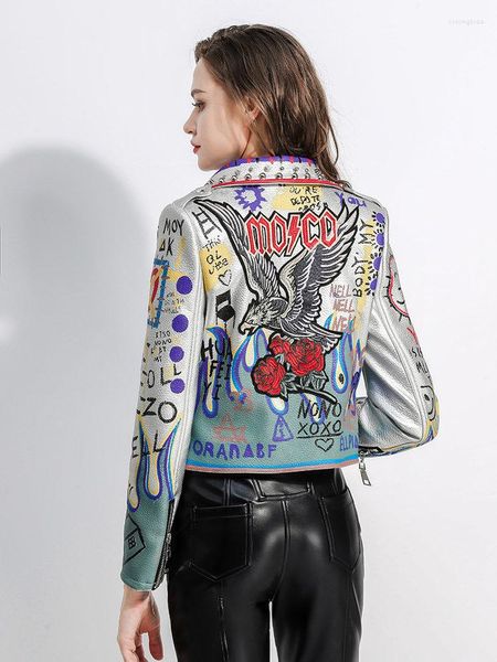 Giacca da donna in pelle streetwear argento da donna 2023 Trend stile punk rivetti stampa graffiti giacche corte con ricamo finto