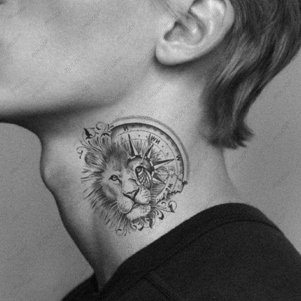 Orologio Ingranaggi Leone Bussola Vite Tatuaggi per uomini Adesivi Body Arm Art Tatuaggio temporaneo impermeabile Collo Mano Tatuaggi finti per le donne