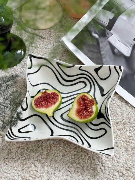Piatti Design creativo Piatto Zebra Stripe Ceramica Insalata di frutta Piatti per la conservazione di gioielli Disco irregolare