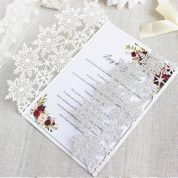 50pcs Weihnachten Schneeflockeneinladungen Schneeblumenlasergeschnitten Hochzeitseinladungskarte Custom White Lace Einladung277W