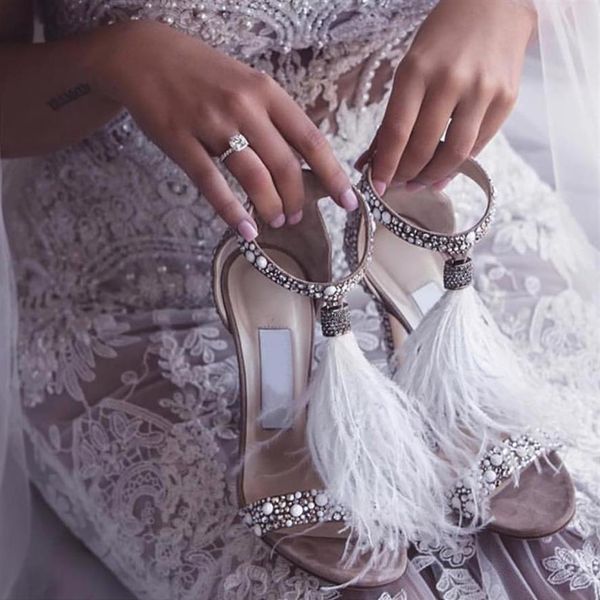 2020 Sapatos de casamento de penas de moda Bombas de salto alto Cristais