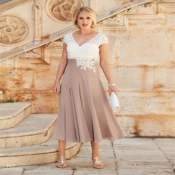 Lunghezza tè Chiffon A Line Abiti per la madre della sposa 2019 Scollo a V Maniche corte Top in pizzo bianco Abiti da cerimonia244E