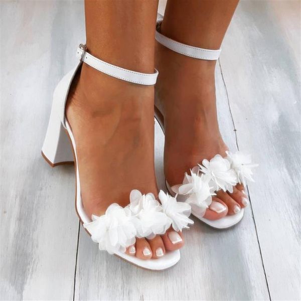 Flores Brancas Mulheres Bombas Sapatos de Casamento Verão Elegante Tornozelo Fivela Senhoras Sandália Moda Dedo Aberto Chunky Nupcial Festa de Casamento Hee240x