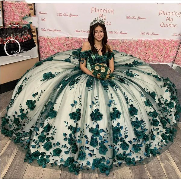 Verde Esmeralda Princesa Quinceanera Vestidos 3D Flores Miçangas Apliques Doce 15 16 Vestido de Formatura Vestido de Festa Xv Anos 2023