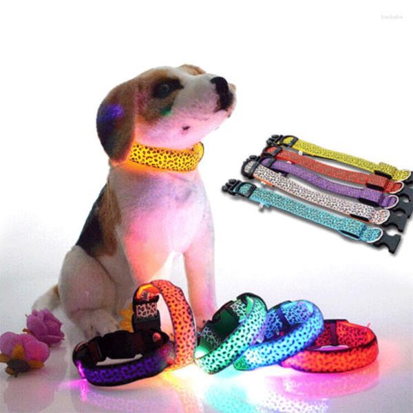 Coleiras para cães Coleira com luz LED ajustável Leopardo Poliéster Carregamento USB Animais de estimação Gato Filhote de cachorro Suprimentos para animais de estimação Acessórios