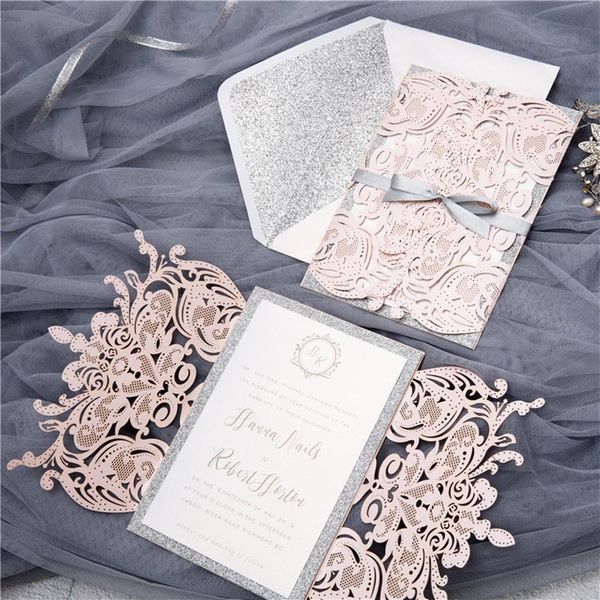 50 peças / lote europeu luz rosa cartão de convite de casamento corte a laser cartão de casamento floral brilhante noivado batismo convite218m