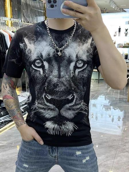 T-shirt da uomo Fashion Top casual lucidi Strass Lion Animal Print T-shirt da uomo slim fit giovane Camicia da uomo di qualità Diamond Short Slee