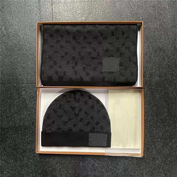 2022H Set di sciarpe Cappelli di alta qualità set di sciarpe per unisex inverno designer scialle cappello di lana beanie wrap250T