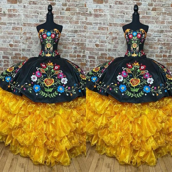 2022 Vintage Preto Amarelo Quinceanera Vestidos Estilo Mexicano Flores Bordadas Babados Sem Alças com Cadarço Doce 15 Meninas Charro298J