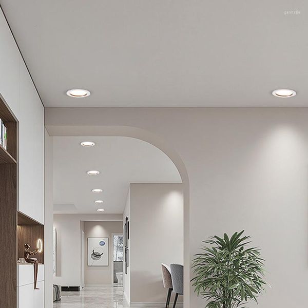 Wandleuchte, eingebetteter Strahler im Wohnzimmer, Deckenloch, Korridor, LED-Downlight