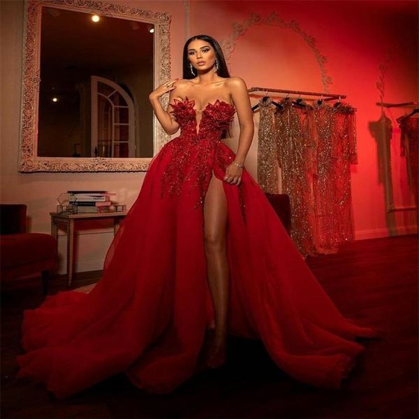 Vestido de Noiva Sexy Alto Dividido na Praia Linha A 2022 Vermelho Sweetheart Vestidos de Noiva Cristais Lantejoulas Miçangas Vestidos de Noiva Tule Longos259D