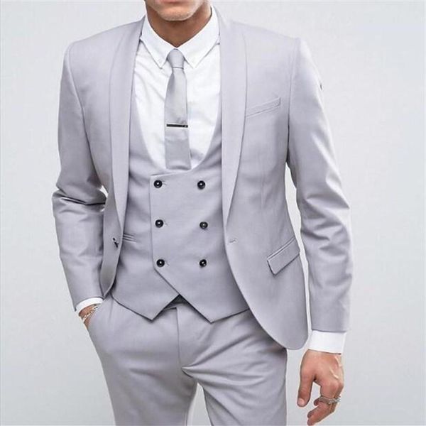 Smoking da sposa grigio chiaro Abiti slim fit per uomo Groomsmen Suit Tre pezzi economici Prom Abiti formali Giacca Pantaloni Gilet Cravatta 2652704