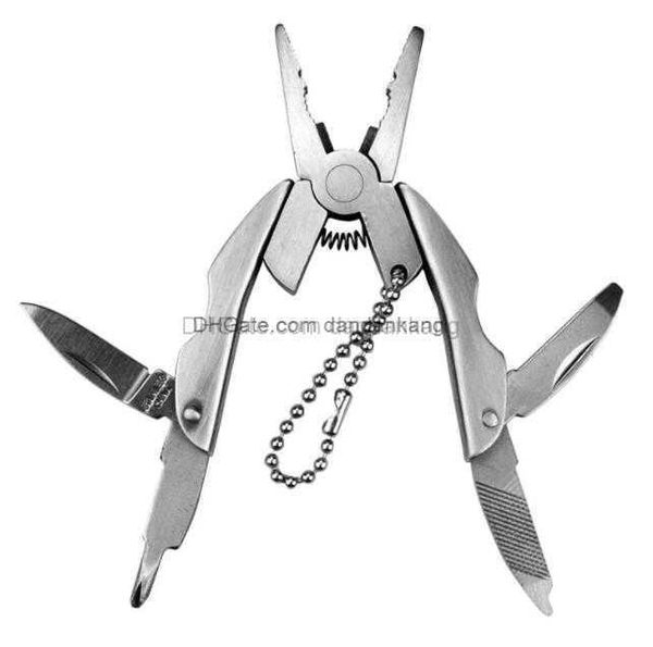 Strumento multifunzione Pinza Portachiavi Portatile Mini Multitool Gadget Tortoise Shape Pinze pieghevoli Portachiavi utensili manuali per il campeggio all'aperto