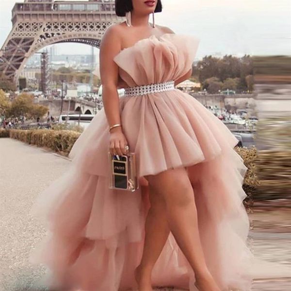 2021 Blush rosa rosa alto vestidos com baixa festa com faixa sem alças Tulle Puffy Tieled Custom Made Made Plus Size Cocktail Prom Dress243k