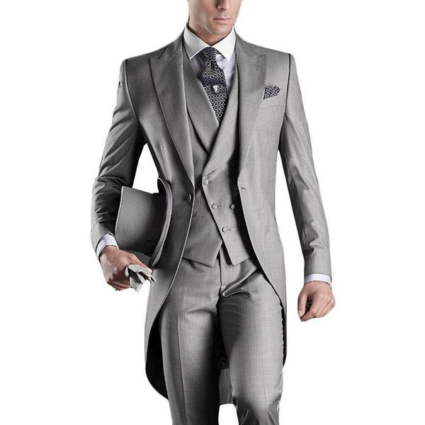 Stile europeo Slim Fit Groom Frac Grigio chiaro Custom Made Prom Groomsmen Uomo Abiti da sposa Giacca Pantaloni Vest258c