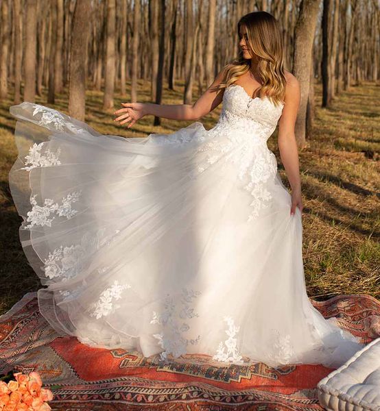 Simples uma linha namorada tule de marfim de renda de renda de renda vestido de noiva Trem elegante vestido de noiva rural 2023 Vestidos de noiva rústicos de verão boho