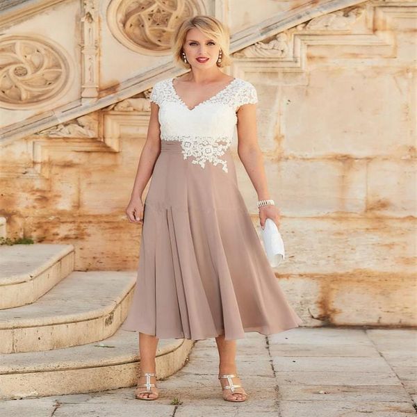 Lunghezza tè Chiffon A Line Abiti per la madre della sposa 2019 Scollo a V Maniche corte Top in pizzo bianco Abiti da festa formali197H