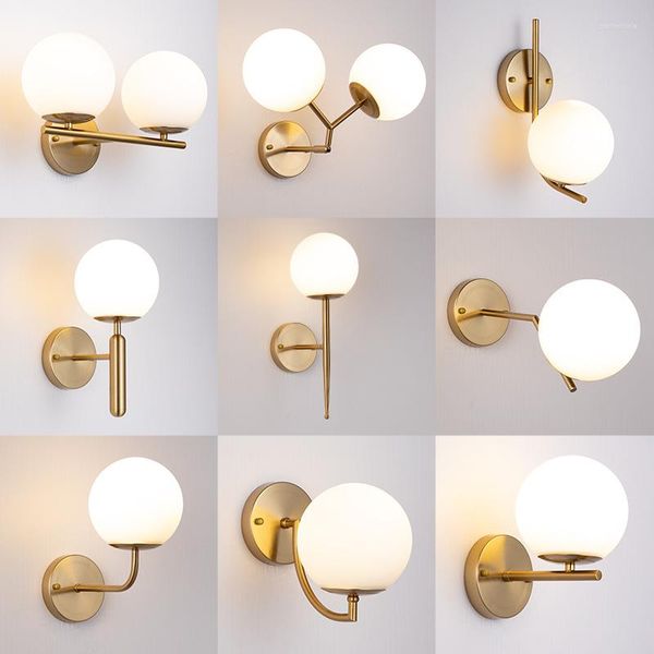 Lampada da parete Modern Hoom Decorazione E27 Lampadina Base Luci Corridoio Comodino Apparecchi di illuminazione a LED Latte Corpo dorato con paralume in vetro