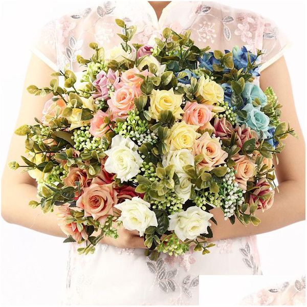 Fiori decorativi Ghirlande Rosa di seta Bouquet arricciato artificiale Sposa Damigella d'onore con fiore Ufficio Decorazione della tavola di casa Drop D Dhgeq