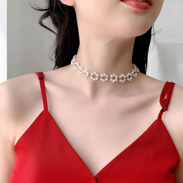 Girocollo Collana di fiori intrecciati di perle di Boemia coreana per le donne Tendenza moda Semplice festa nuziale Catena corta clavicola da sposa