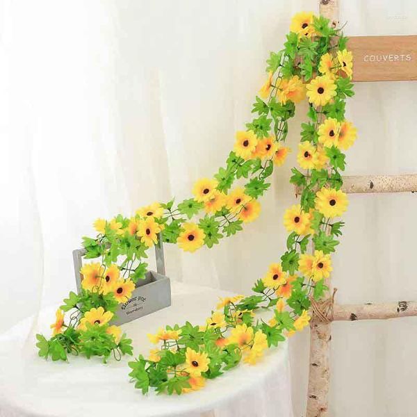 Fiori Decorativi 2m Girasole Giallo Vite Artificiale Fiore Finto Rattan Per La Decorazione Della Festa Di Natale A Casa Di Nozze