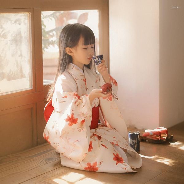 Abbigliamento etnico Kimono tradizionale giapponese per bambini Carino Stampe floreali Vestito da ragazza Abbigliamento da palcoscenico per bambini Giappone Yukata