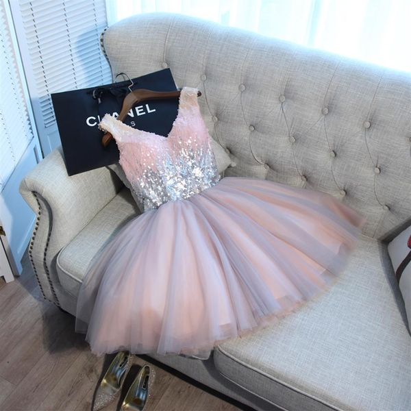 Nuovi abiti corti da ballo 2020 Abito da ballo rosa grigio con paillettes scollo a V Abiti da sera eleganti da cerimonia vestido formatura curto254h