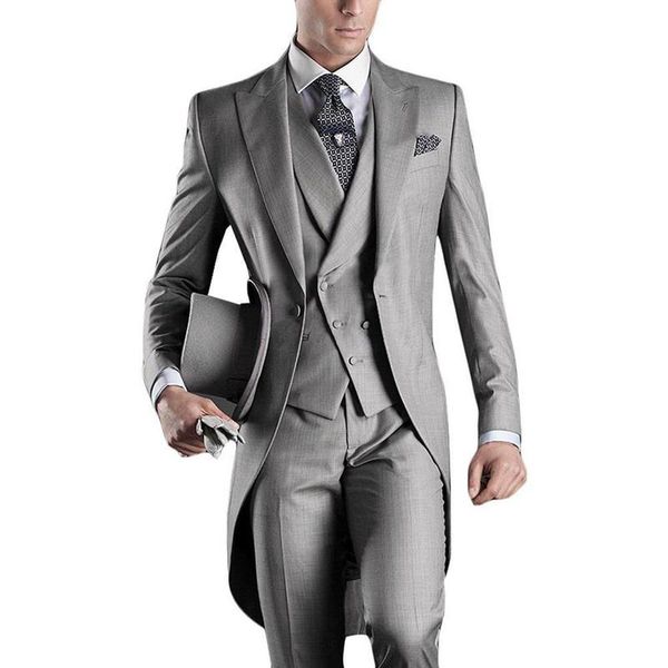 Stile europeo Slim Fit Frac da sposo Grigio chiaro Custom Made Prom Groomsmen Uomo Abiti da sposa Giacca Pantaloni Gilet Cravatta Hanky292U