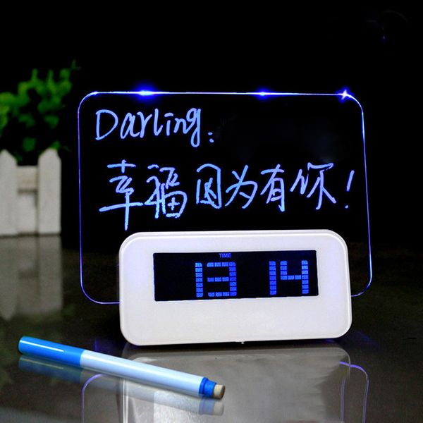 Schreibtisch Tischuhren LED Fluoreszierende Message Board Wecker Kreative USB Acryl Tägliche Momente Memo Farbe Valentinstag Geschenk Nachtlicht 230721