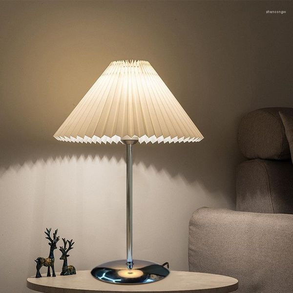 Candeeiros de mesa estilo INS nórdico plissado luz ambiente quarto cabeceira decorativa noite