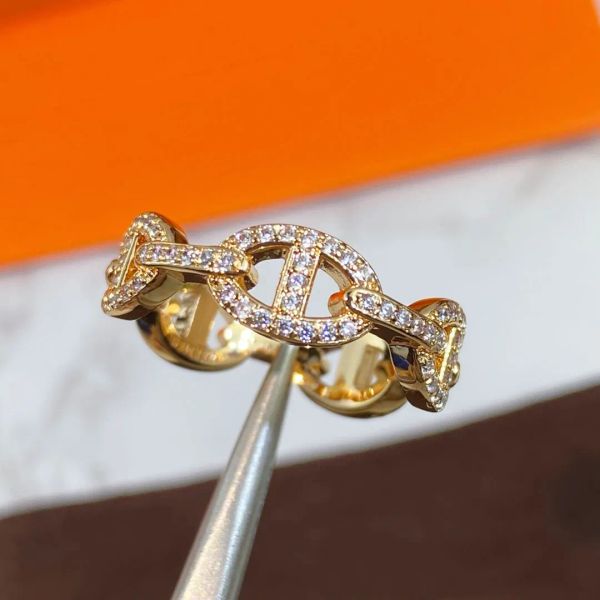 Luxurys Desingers Ring Basit Tasarım Suyu Gümüş Yüzükler Bayanlar Klasik Yüzük Basit Doğum Günü Hediyesi Kutu