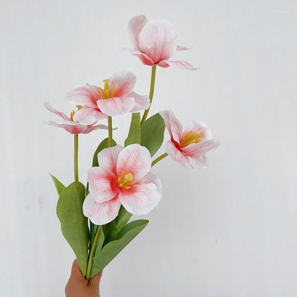 Fiori decorativi Stampa 3D Simulazione della seta Rami di tulipano Pianta finta Decorazione del balcone di casa Fiore artificiale Tulipani bianchi Piante verdi