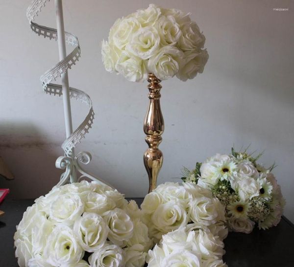 Fiori decorativi SPR 34cm 10 pezzi Rose Kissing Ball Fiore di seta artificiale Decorazione di nozze Colore avorio-2023 Ly Design