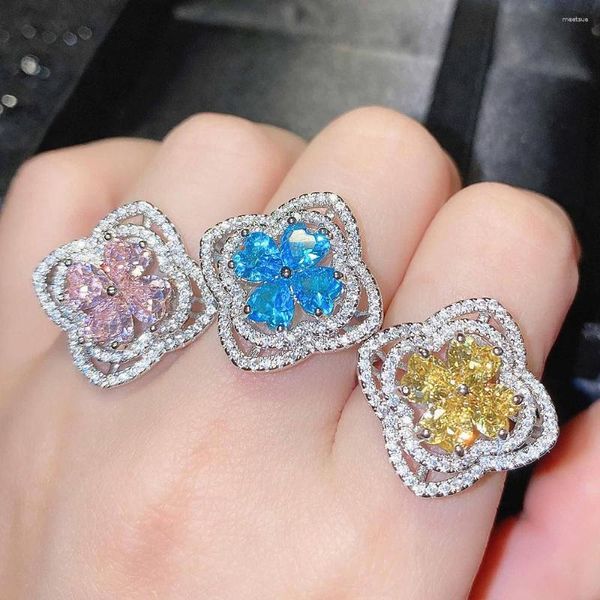 Anelli a grappolo Lusso multicolore Cristallo Zircone Diamanti Pietre preziose Fiore di trifoglio Per le donne Oro bianco Gioielli color argento Bague Bijoux