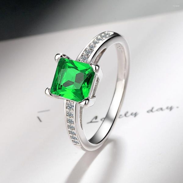 Anelli a grappolo Verde simulato Nano Smeraldo Creato Rubino Anello 925 Sterling Silver Gemstone Solitaire Fidanzamento per le donne