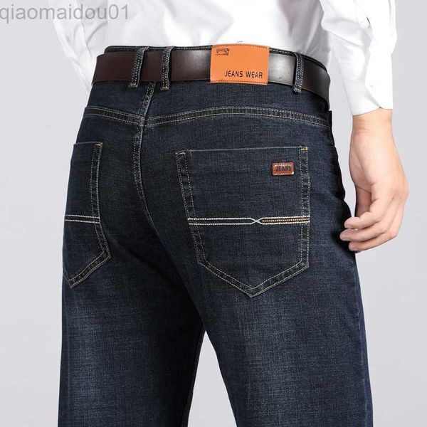 Jeans da uomo 2023 New Balck Blue Jeans da uomo Elastic Straight Stretch Fashion Corea Business Casual Pantaloni da uomo in denim da ufficio a vita media L230724