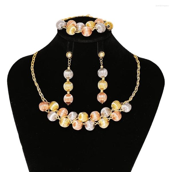Серьги по ожерелью набор Dubai красочные высококачественные ювелирные ювелирные украшения женский браслет модный тренд дизайн бала дизайн свадьбы годовщина