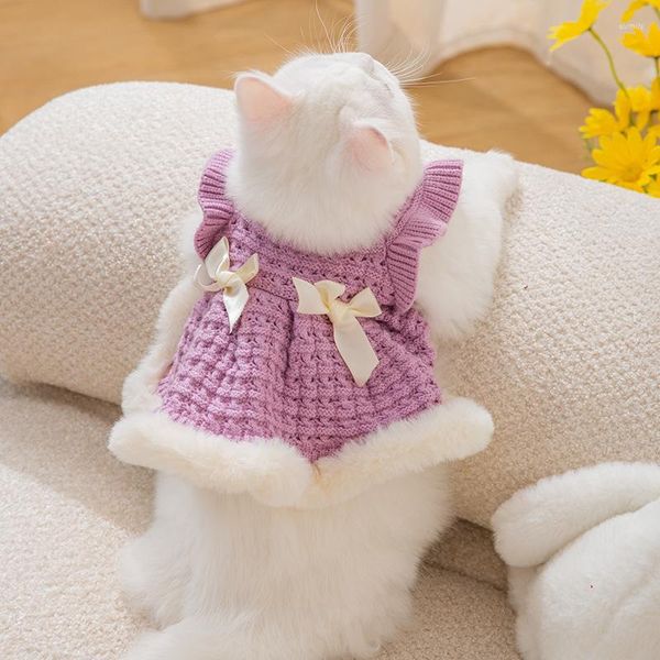 Trajes de gato 2023 pequeno perfumado vento arco cabelo aba oco suéter outono cachorro cachorro vestido roupas quentes para animais de estimação