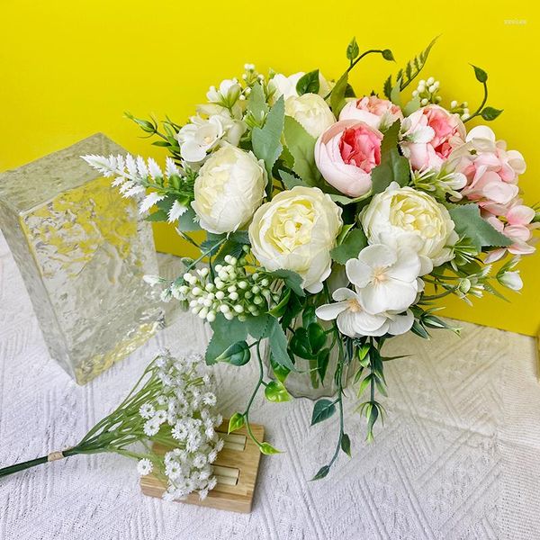 Fiori decorativi Seta artificiale di alta qualità Peonia bianca Rosa Fiore finto per tavola di nozze Regalo per feste Decorazione fai da te Bouquet a 3 teste