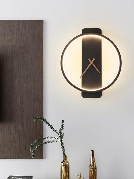 Orologi da parete Lampada di lusso moderna Soggiorno Orologio Decorazione Camera da letto Comodino Moda nordica Semplice