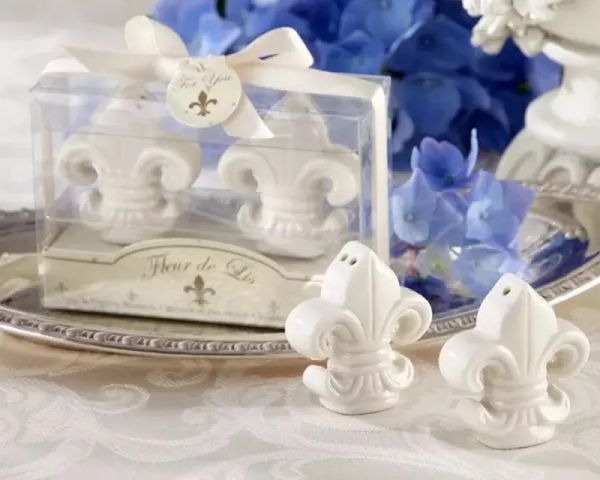 50PCS Kitchen Party Supplies Fleur-de-Lis Ceramic Salt Pepper Shakers Wedding Seasoning Pot LL