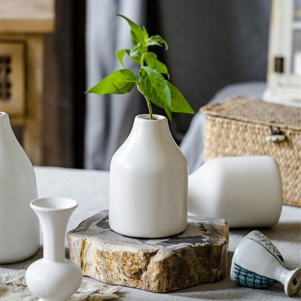 Vazolar Seramik Vazo Beyaz Işık Sırlı Minimalist Çiçek Tarafı Konteyner Masaüstü Süsleri Çay Odası Homestay Ev Dekorasyonu