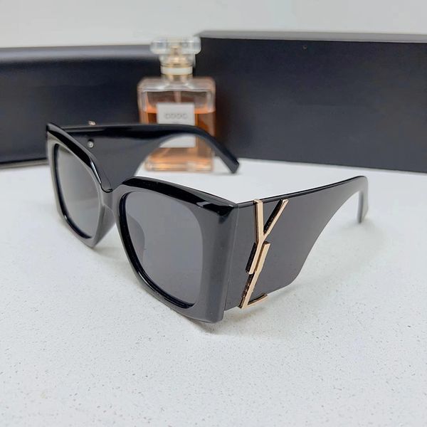 Designer-Sonnenbrille für Damen, Luxus-Sonnenbrille, Buchstabe UV400, Design, Temperament, vielseitiger Stil, Strand, Reisen, Sonnenbrille, optional, Geschenkbox, schön