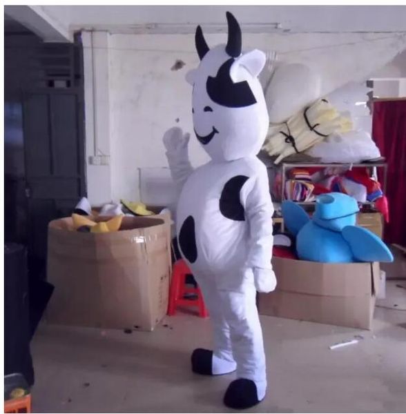 2023 fantasia de mascote de vacas fofas de halloween alta qualidade personagem de tema de vaca de leite dos desenhos animados carnaval de natal adultos festa de aniversário roupa extravagante