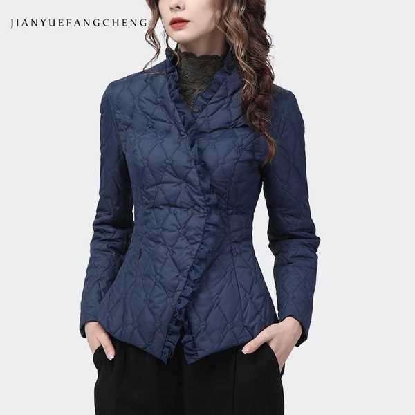 Parkas femininas elegantes com babados jaqueta feminina de inverno elegante elegante fina curta azul casaco de penas branco leve jaquetas casuais de escritório HKD230725