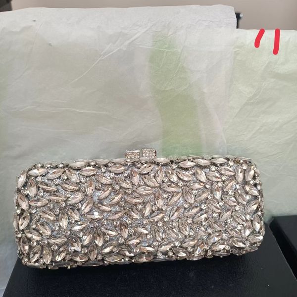 Borse da sera 12 colori Luxury Gemstone Clutch Borsa da donna Mini Diamonds Ladies Banchetto Dinner Party Borsa Borsa da donna di alta qualità 230725